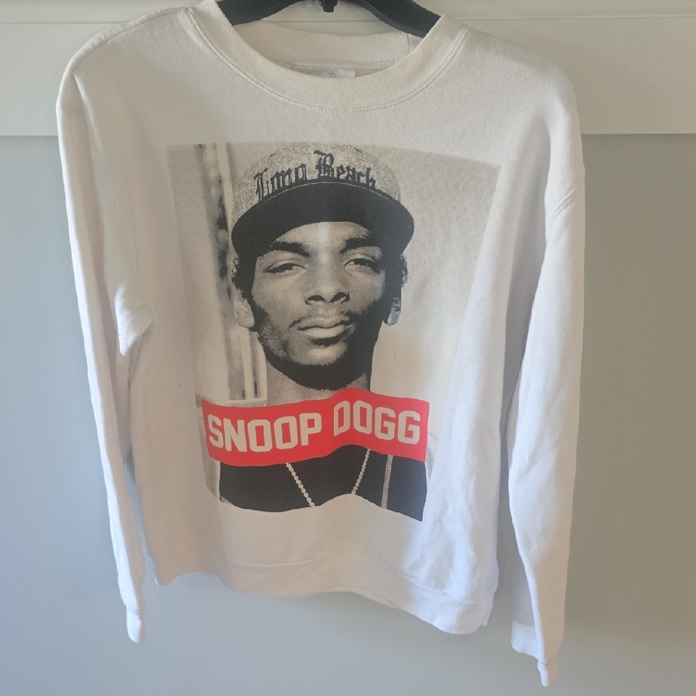 White Snoop Dogg Graphic Sweatshirt circa 2013
